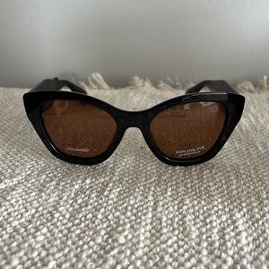 New Banana Republic Tortoise Sunglasses